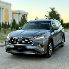 Toyota Highlander 2020