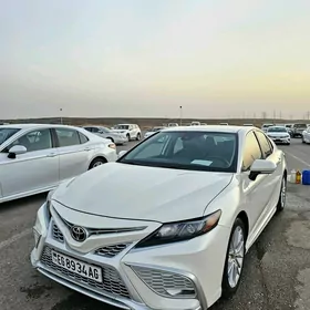 Toyota Camry 2022