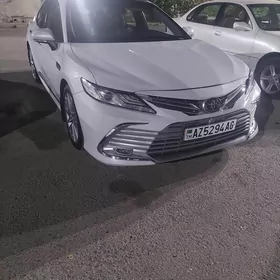 Toyota Camry 2020
