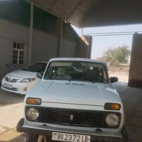Lada Niva 2003