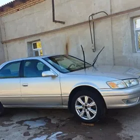 Toyota Camry 2001