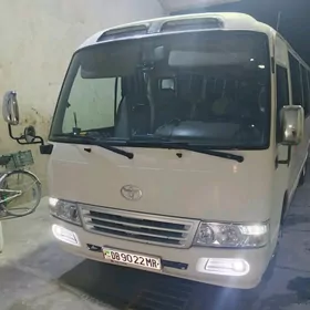 Toyota Coaster 2010