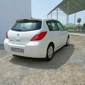 Nissan Versa 2010