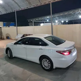 Toyota Camry 2016
