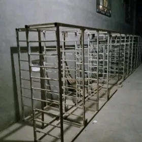 полки з профиля готовые