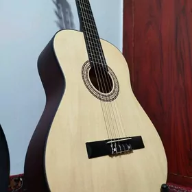 Linda Akustik Gitara