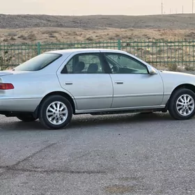 Toyota Camry 2001