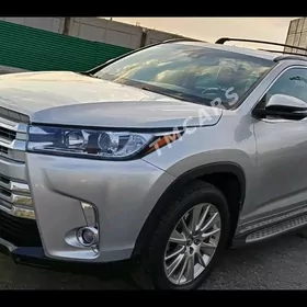 Toyota Highlander 2017
