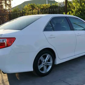 Toyota Camry 2013