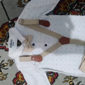 Ak koýnek bilen jalbar taze