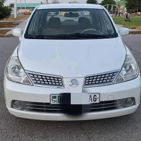 Nissan Tiida 2008