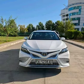 Toyota Camry 2022