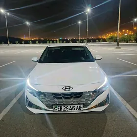Hyundai Elantra 2021