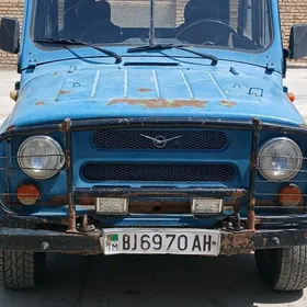 UAZ 469 2000