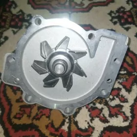 Ford pompo