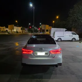 Toyota Camry 2020
