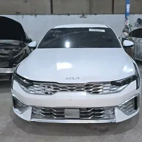 Kia K5 2021