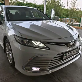 Toyota Camry 2023