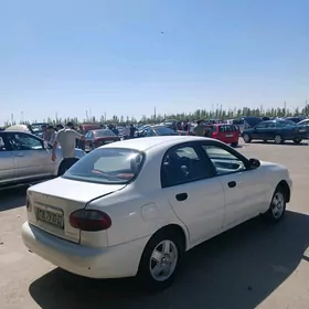 Daewoo Lanos 1998