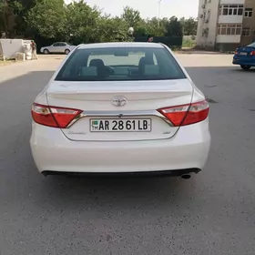 Toyota Camry 2016