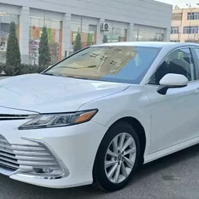 Toyota Camry 2022