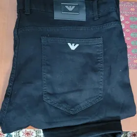 Armani jynsy