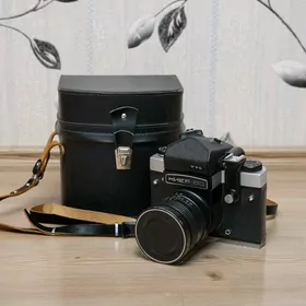 Фотоаппарат СССР "Киев-60"