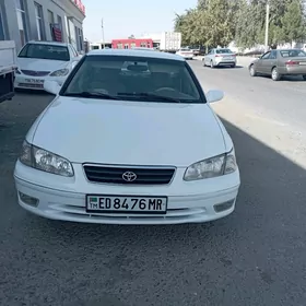 Toyota Camry 2000