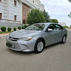 Toyota Camry 2016
