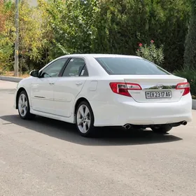 Toyota Camry 2013