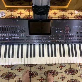 KORG PA 4