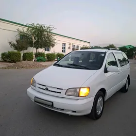 Toyota Sienna 2000