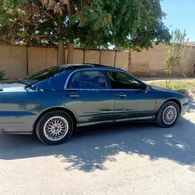 Mitsubishi Diamante 1996