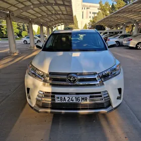 Toyota Highlander 2018
