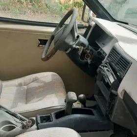 Nissan Pathfinder 1994