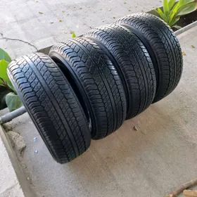 DUNLOP 265 65 17