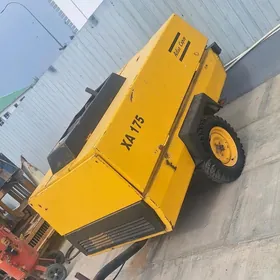 JCB 3CX Compact 2012