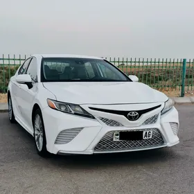 Toyota Camry 2019
