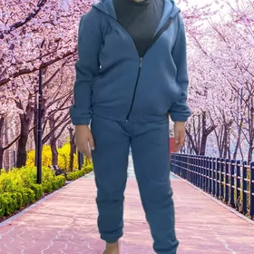 Спортивный костюм