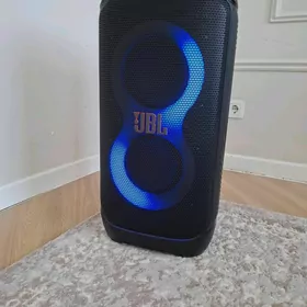 JBL 320