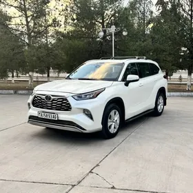 Toyota Highlander 2020