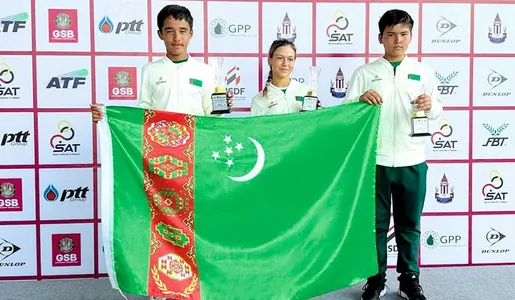 13 ýaşly tennisçi Tailandda geçen halkara ýaryşda Türkmenistana iki sany altyn medal getirdi