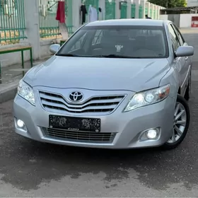 Toyota Camry 2010