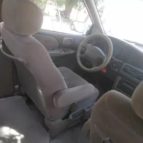 Toyota Sienna 2002