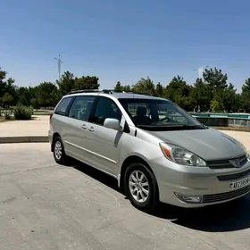 Toyota Sienna 2005