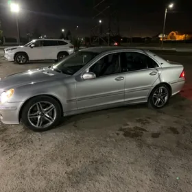 Mercedes-Benz C350 2006
