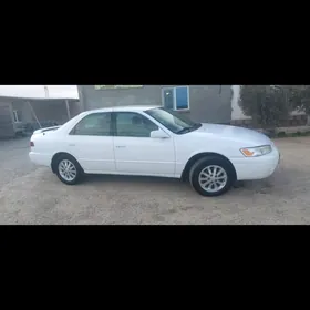 Toyota Camry 1999