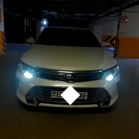 Toyota Camry 2015