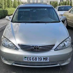 Toyota Camry 2004