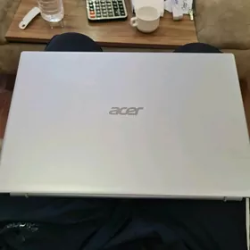 Acer noutbuk